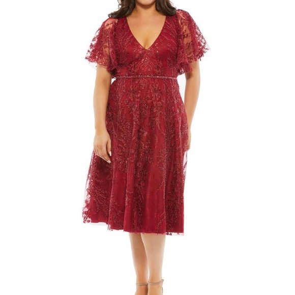 Mac Duggal Fabulouss Plus 20W Burgundy Lace Embroidered Butterfly Sleeve Dress - Picture 1 of 7